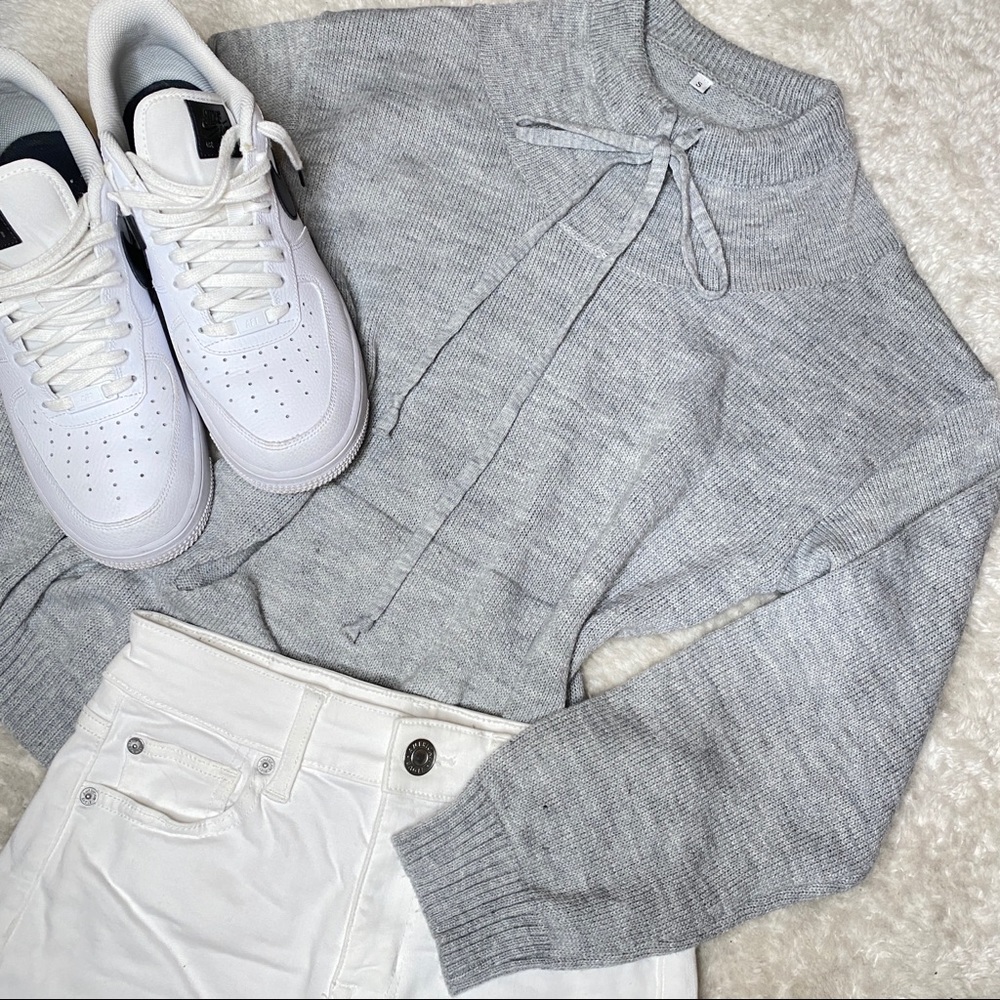 ⭐️2/$35⭐️ Grey Mock Neck Lightweight Knit Sweater
